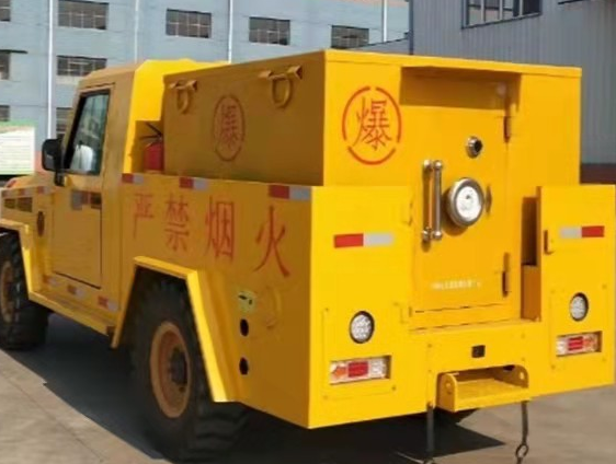 临城凯龙爆破器材运输车：保障爆破任务的安全运行