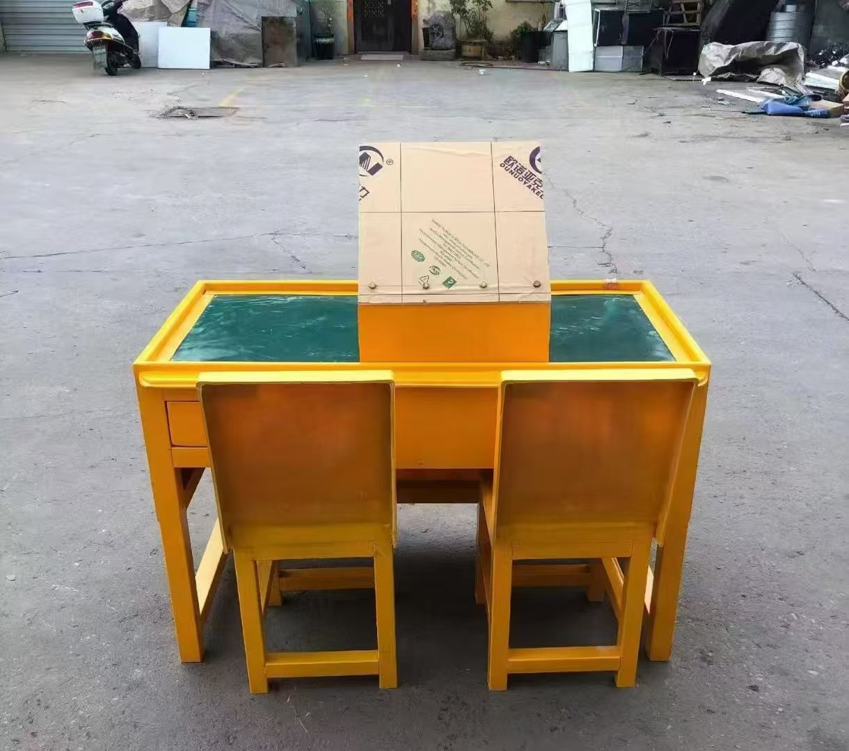 临城防静电导通桌井下煤矿火工品发放桌：危险品流转的安全守护者